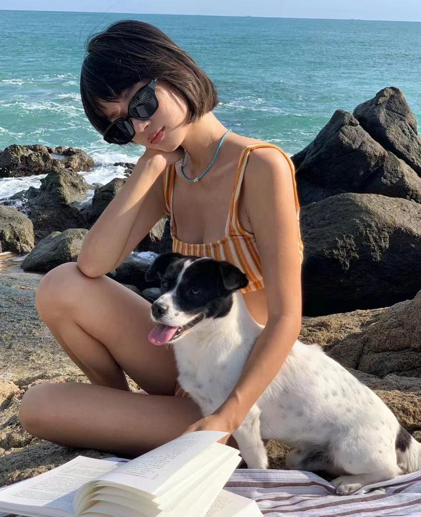 Gestreiftes Bikini-Westen-Set im koreanischen Stil - Niedliche & trendige Bademode für Thermalurlaube