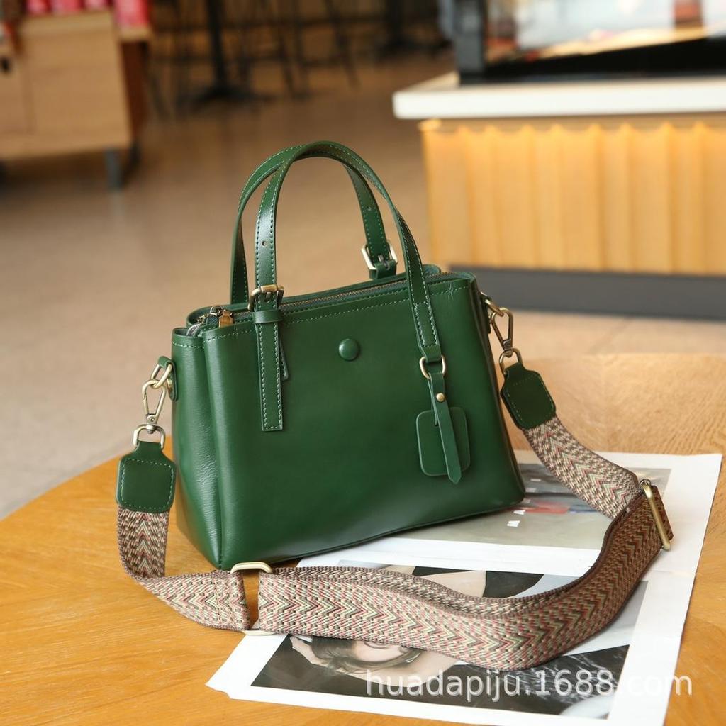 Leather Crossbody Bag, Commuter Bag, Fashionable and Lightweight Handbag, Single-shoulder Bag, Women's Bag