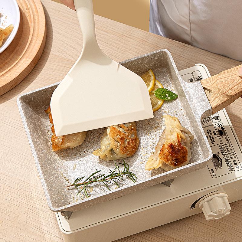 White Silicone Non-Stick Pancake Spatula: High Temperature Resistant Kitchen Tool for Frying Eggs and Tamagoyaki