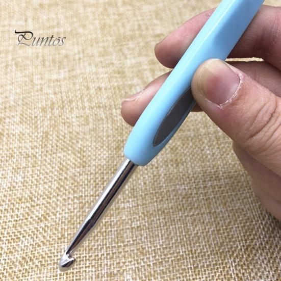 8Pcs Sweater Scarf DIY Crafts Crochet Hooks Plastic Handle Knitting Needles