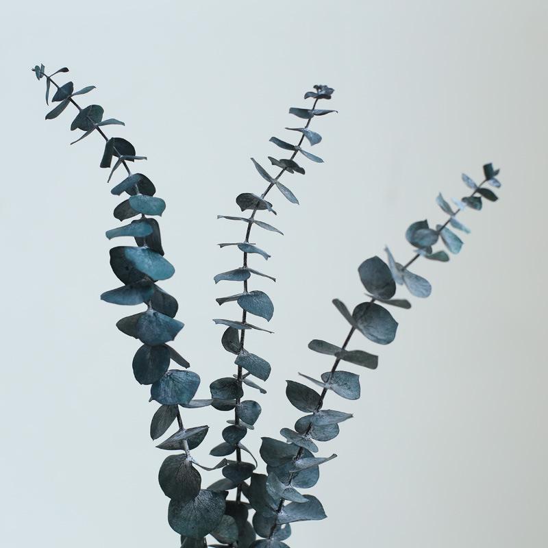 Yunnan Dried & Immortal Flowers Bouquet: Baby's Breath, Roses, Forget-Me-Nots for Home & Homestay Decor