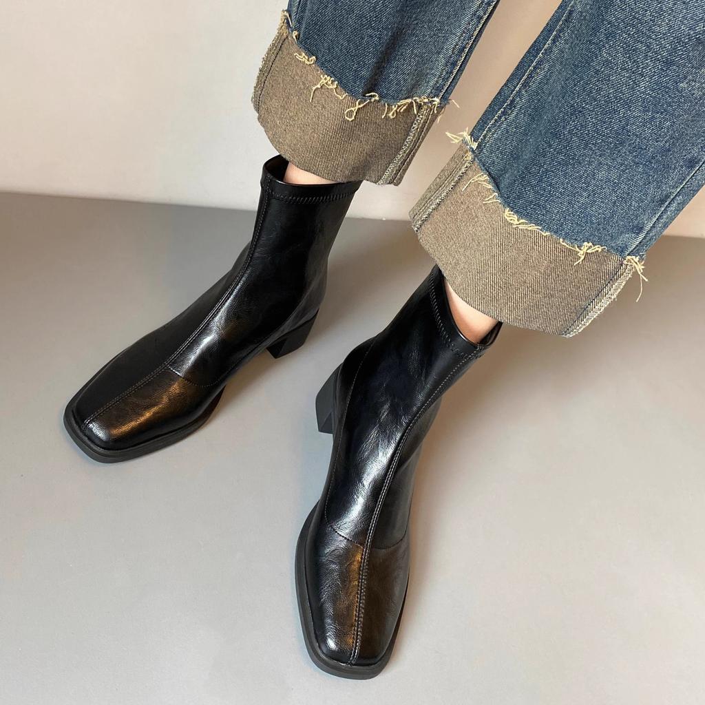 Women's High Boots Leather Commuter High-heeled Boots Women's Autumn and Winter Soft Soled Retro Thick Heeled Boots