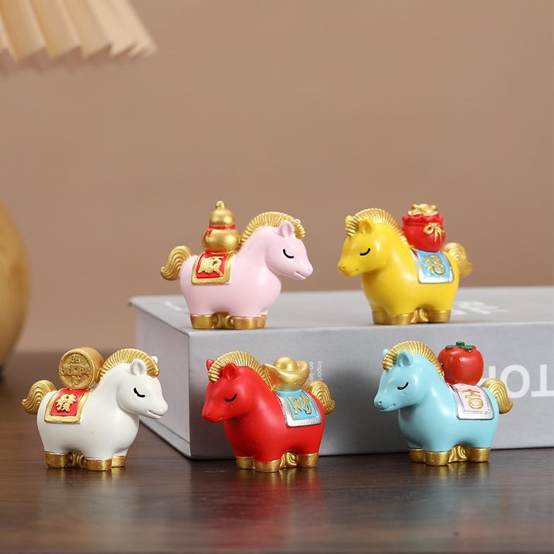 Cute Resin Horse Figurine Chinese Style Desktop Ornament New Year Mascot Miniature Red Good Luck Zodiac Ornaments Cabinet