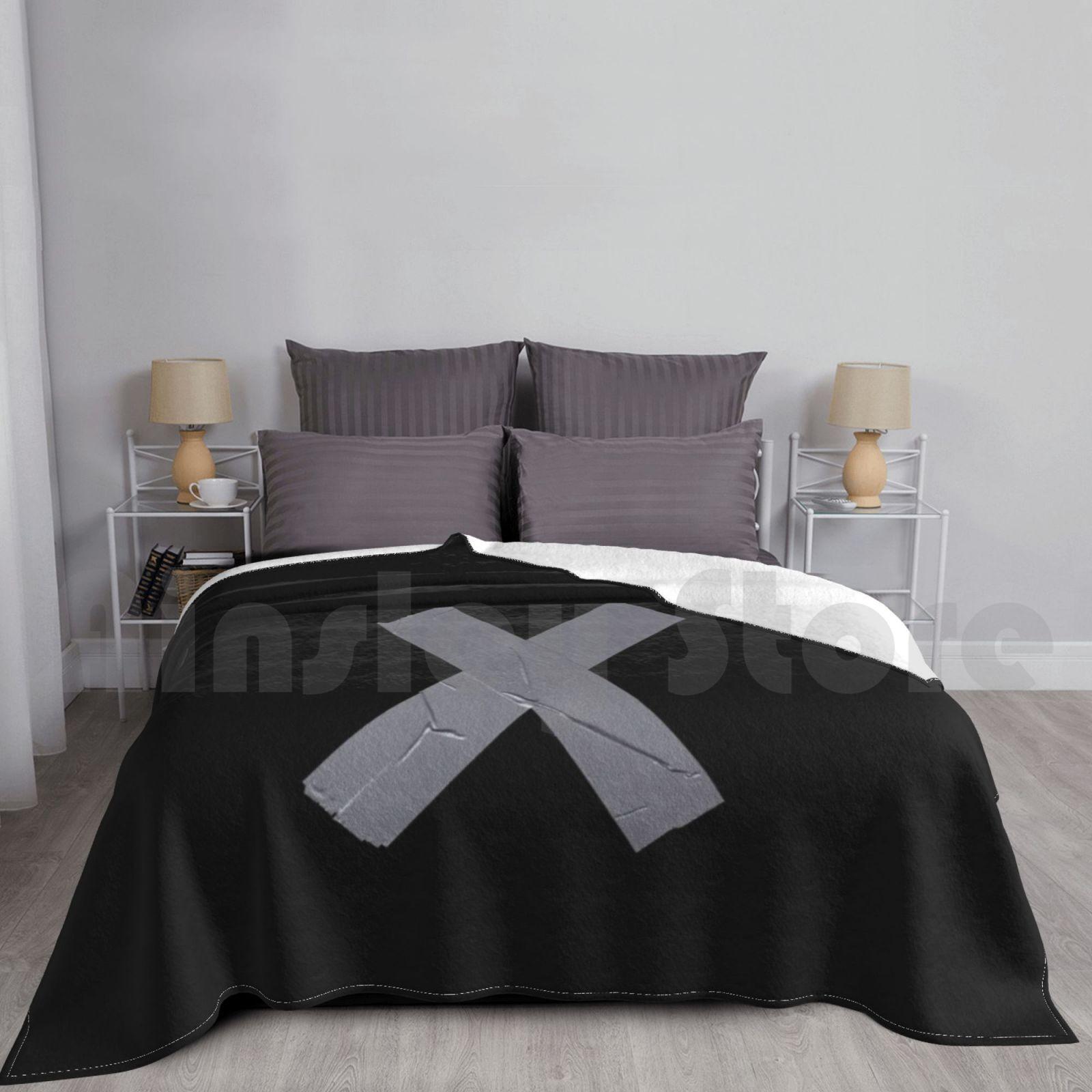 Mute Blanket Super Soft Warm Light Thin R6 Mute Pin Button Size: 75*100cm, Weight: 230 GSM