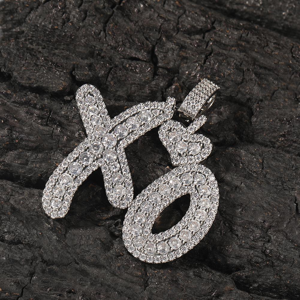 Collar con colgante de letra XO de amor Gumeng de hip-hop, tendencia de personalidad para hombres y mujeres, collar de pareja, se envía una pieza en nombre de otros.