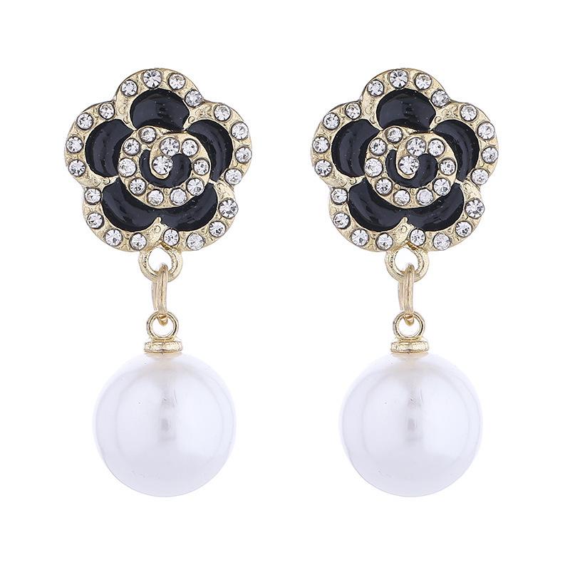 Elegant Black Rose Faux Pearl Stud Earrings: Trendy & Versatile Fashion Accessory