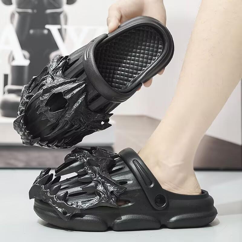 2026 Summer New Men's Slippers Outdoor Garden Clogs Male Casual Shoes Fashion Luxury Sandals Comfort Home Soft Slippers 38-45