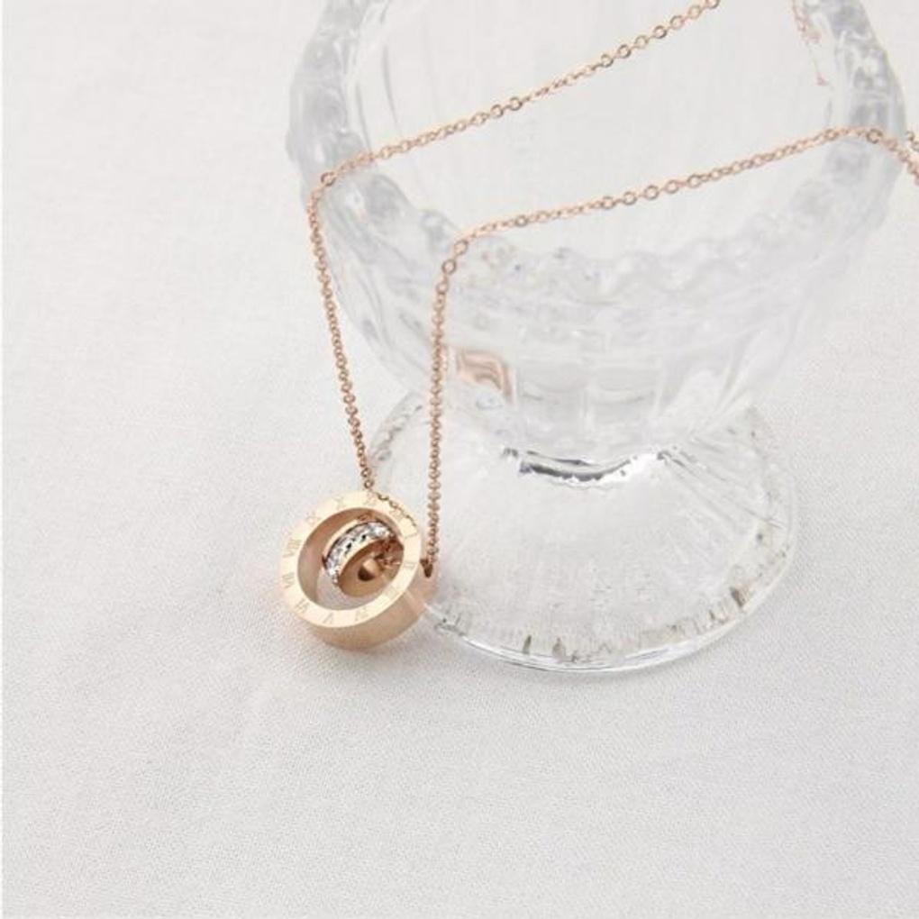 

Atria Touring Crystal Pink Gold Necklace EWSNESC0006
