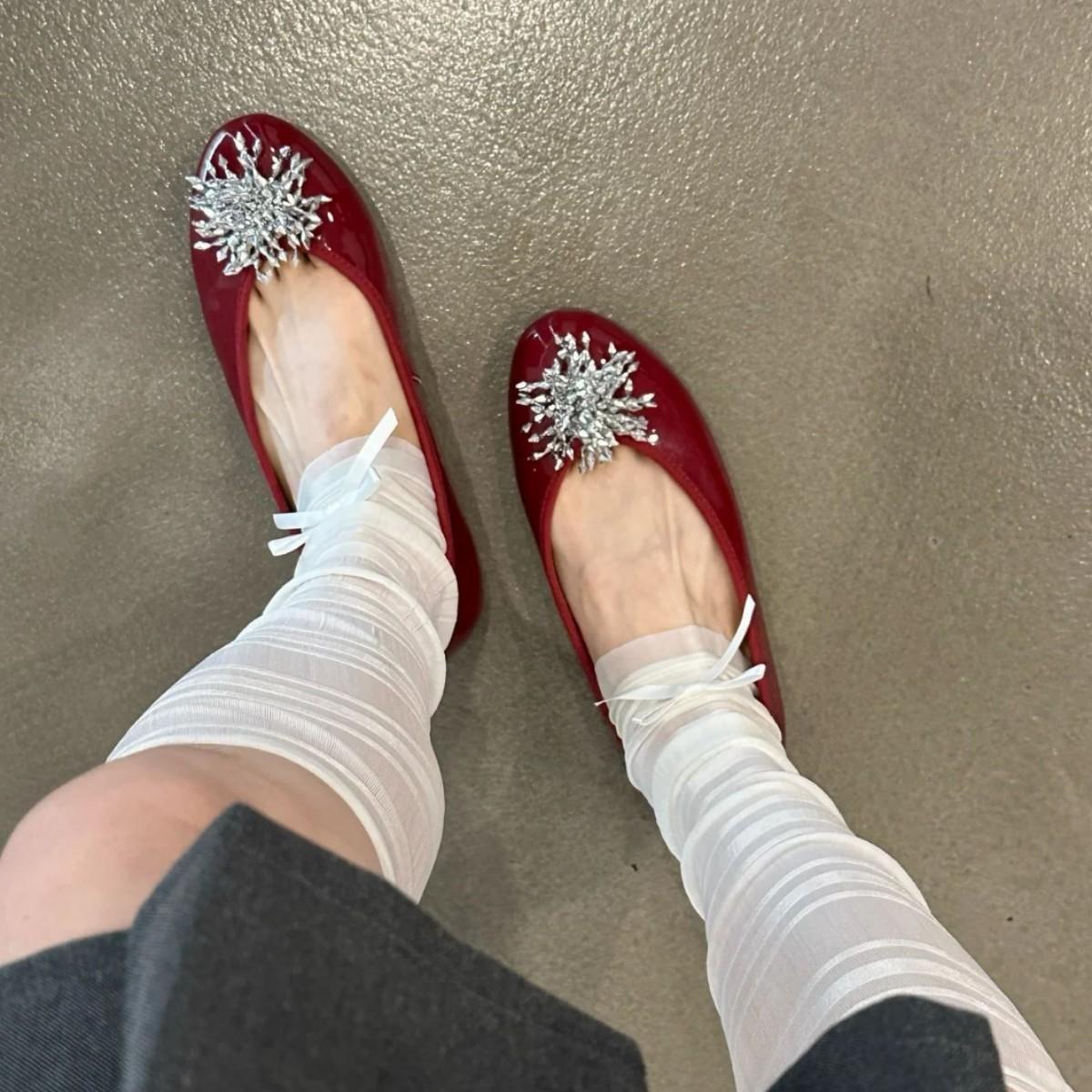 

Версия из овчины~ Высококачественные туфли-лодочки с фейерверком из стразов, женские, новинка 2025 года, под юбку, с круглым носком, на плоской подошве, балетки 40