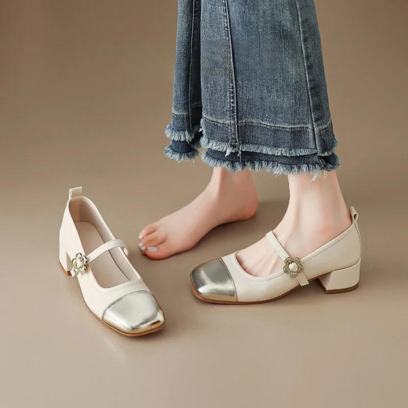 Chaussures Mary Jane à boucle fleurie rétro tendance pour femmes Designer Semelle souple Dames Talons bas Mode Français Printemps Automne Escarpins Laides