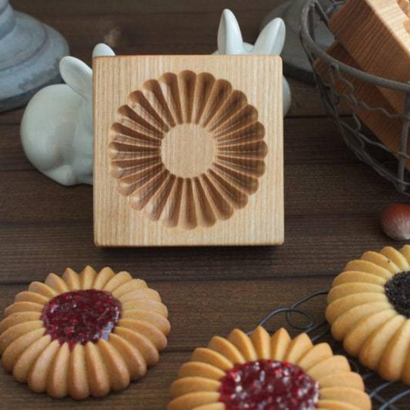 3D Wooden Cookie Cutter Moulds for DIY Baking with Heart & Flower Patterns for Baking Fondant Cake Biscuit Holiday Bakers