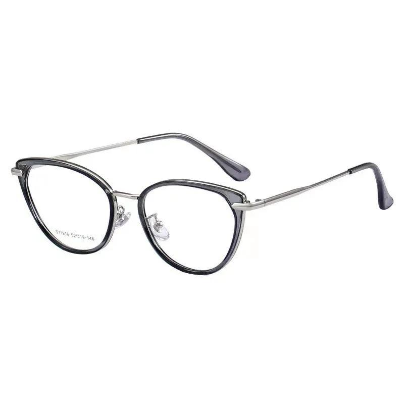 1 Piece of Retro Metal Frame Glasses Retro Cat Eye Style with Light Sensing Lenses Unisex Fashion Accessory