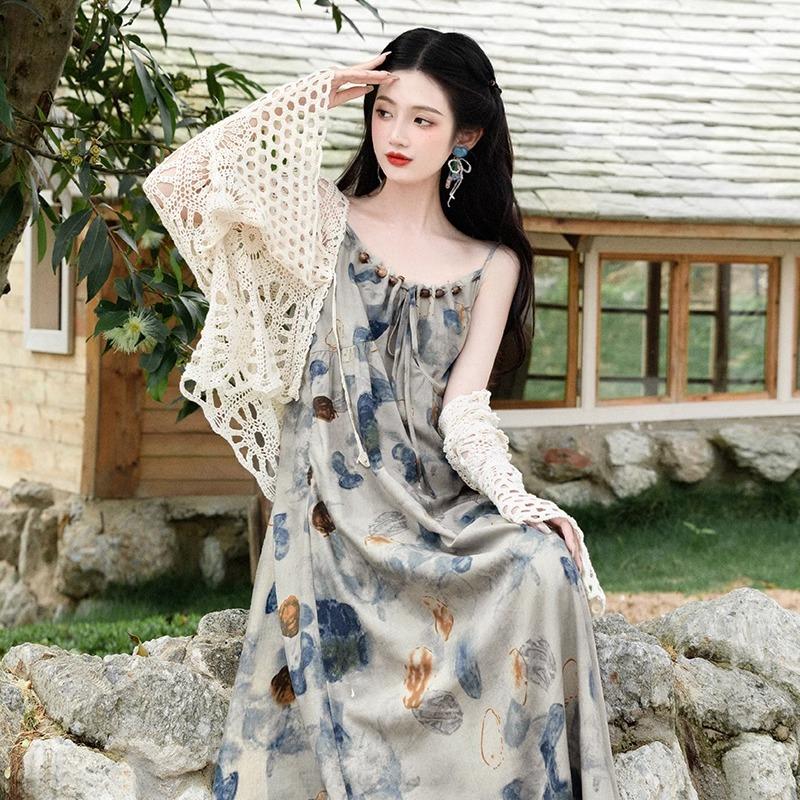 New Chinese suspender dress, ink painting, tiedye, niche design, literary and artistic national style long skirt, holiday style photo skirt