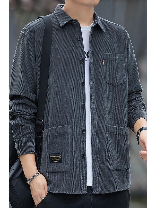 Men's Corduroy Warm Shirt: Velvet-Lined, Multi-Pocket, Long Sleeve Casual Workwear for Autumn/Winter.