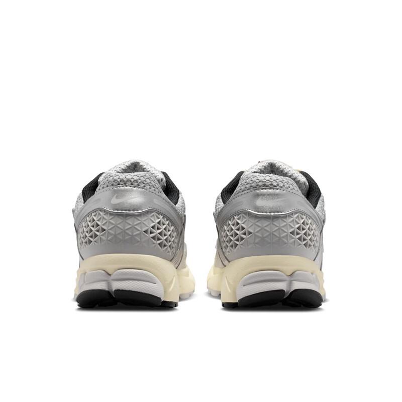 Nike Zoom Vomero 5 Men's Running Shoes