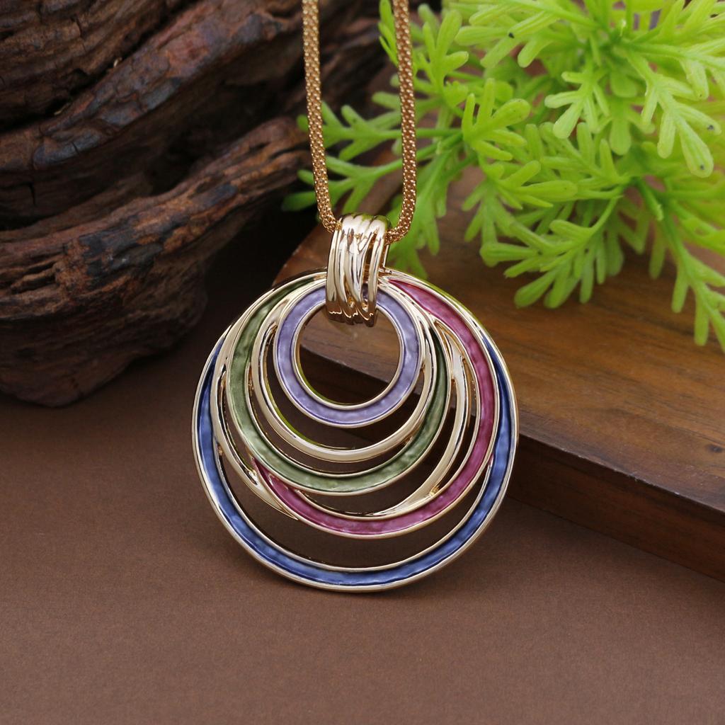 Retro Böhmisk Dam Justerbart Geometriskt Runt Ihåligt Hänghalsband Legering Emaljsmycken med KC Guldplätering, Flerfärgade Alternativ för