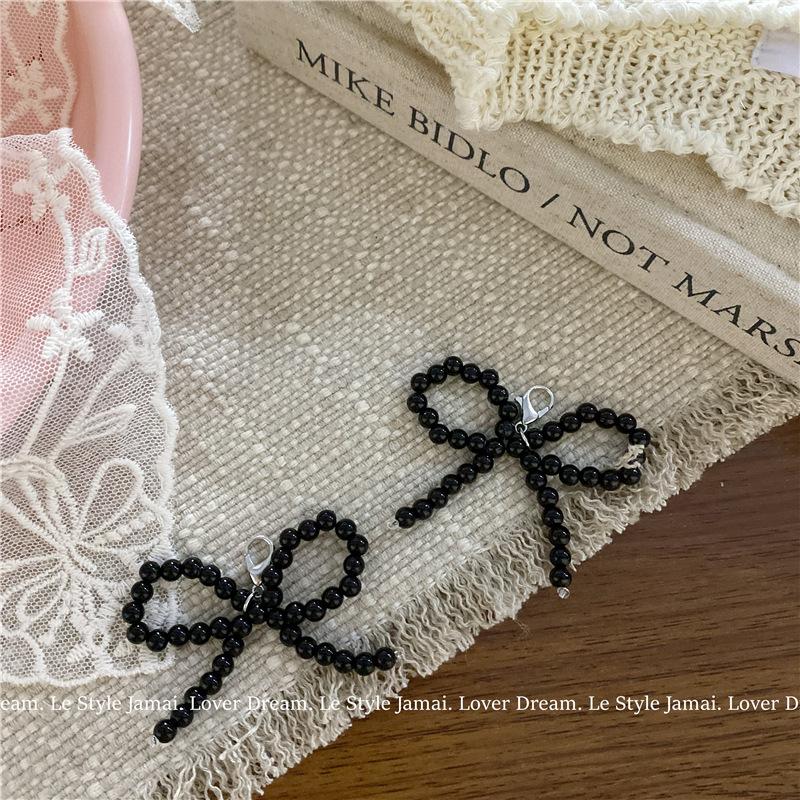 

1 пара шнурков с бантом, жемчужным цветком, пряжкой, обувных шармов, декоративных клипс для шнурков, обувных аксессуаров для женщин, белые и серебристые