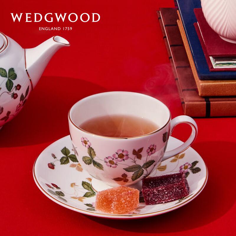 WEDGWOOD Wild Strawberry Bone China Teacup & Saucer Set