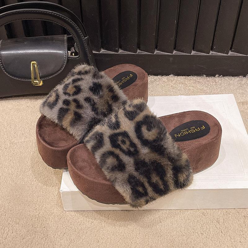 Retro one-word fluffy slippers women's outer slippers autumn and winter casual versatile gentle leopard print thick-bottomed plush cotton mop