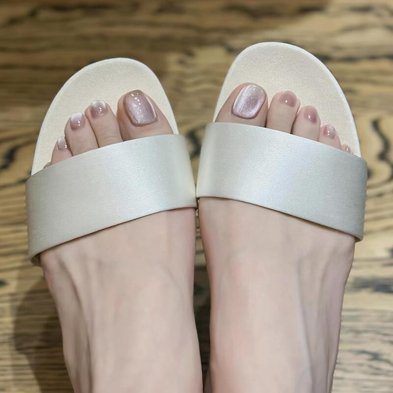Fashion One Word Slippers for Women Summer 2025 Simple Leather Toe Exposed Women's Shoes Beach Shoes French Niche Sandals Outdoor Wear