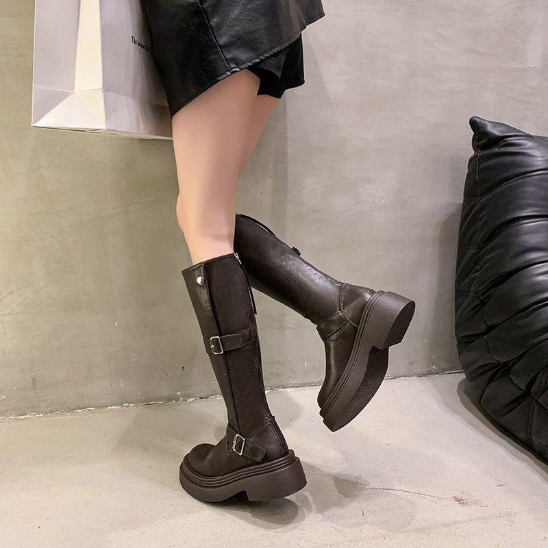 2025 vår och höst nya höga bruna små stövlar men knähöga stövlar med tjock sula riddarstövlar stövlar dam
