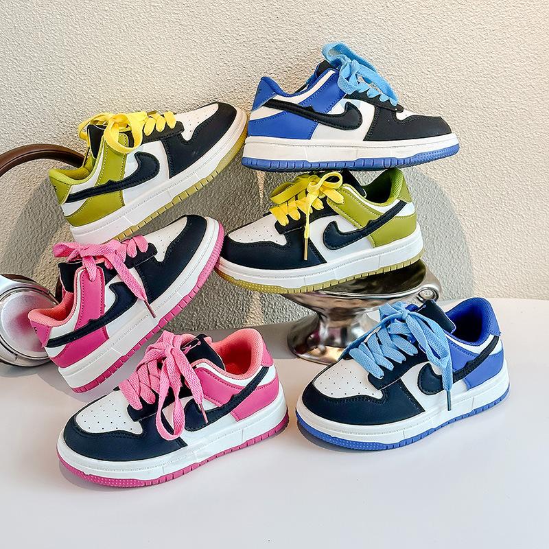 Boys' Sports Shoes 2025 Spring and Autumn New Girls' Shoes Medium and Older Children's Soft-soled Casual Shoes Breathable Low-top Board Shoes