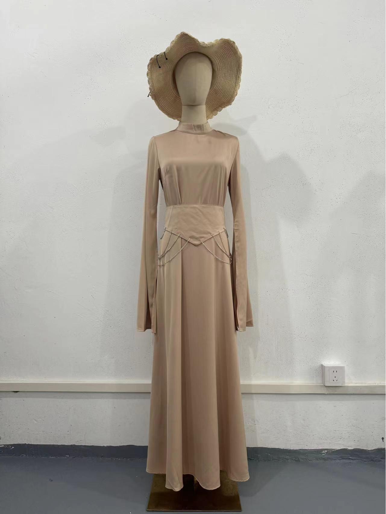 

Весеннее атласное платье с полувысоким воротником 2024: Европейско-американский придворный стиль, Приталенный, С длинным рукавом M шампанского