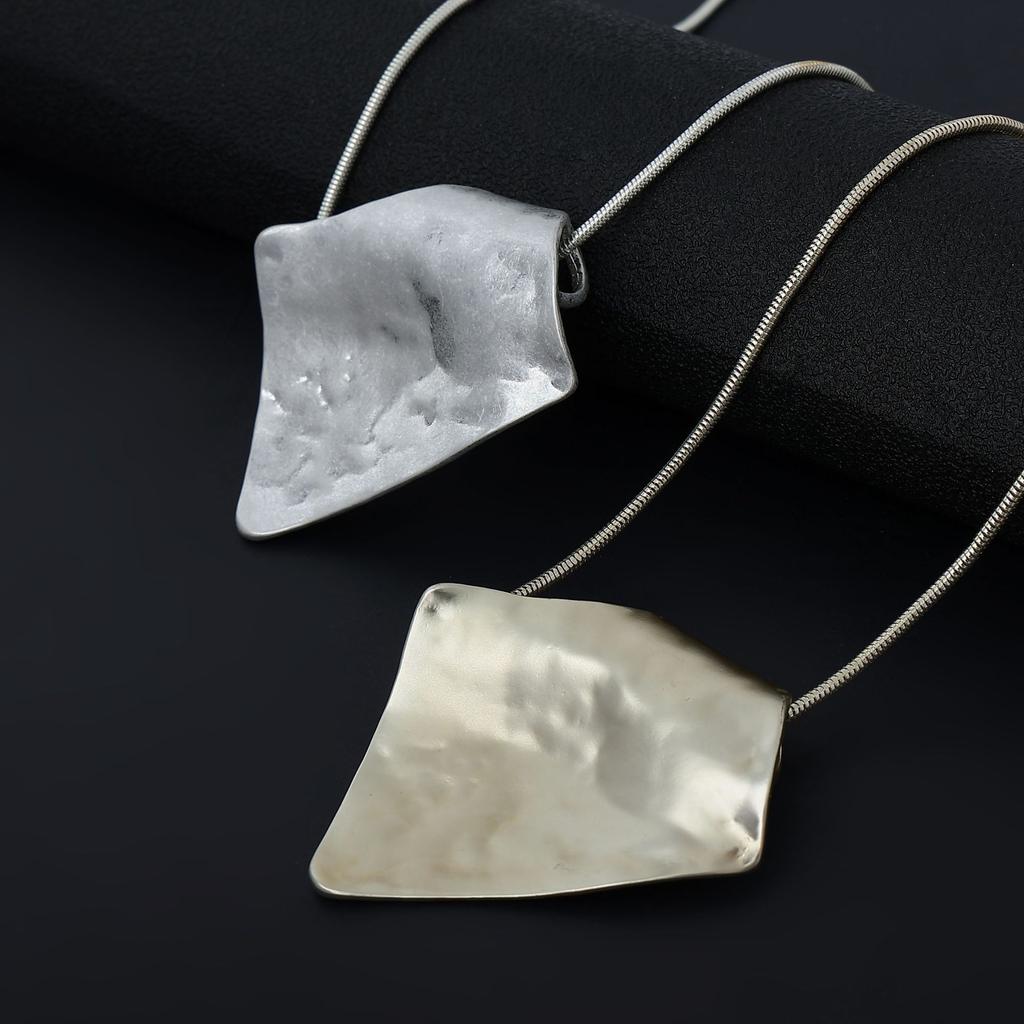 Accessories Vintage Long Necklace Geometric Premium Pendant Ladies Sweater Chain