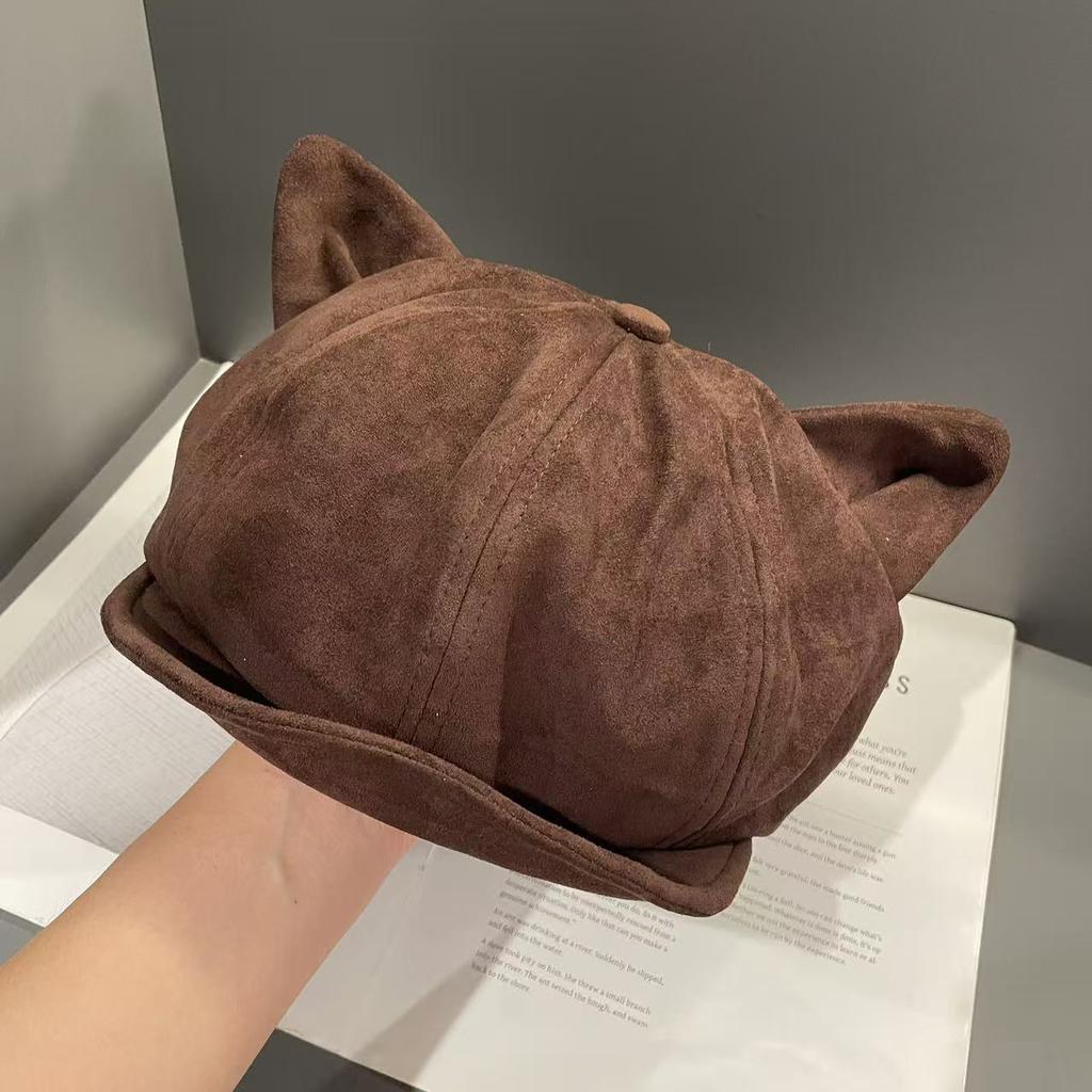 Autumn and Winter New Suede Cat Ear Octagonal Hat for Women Sweet Niche Face Showing Versatile Duck Bill Painter Hat