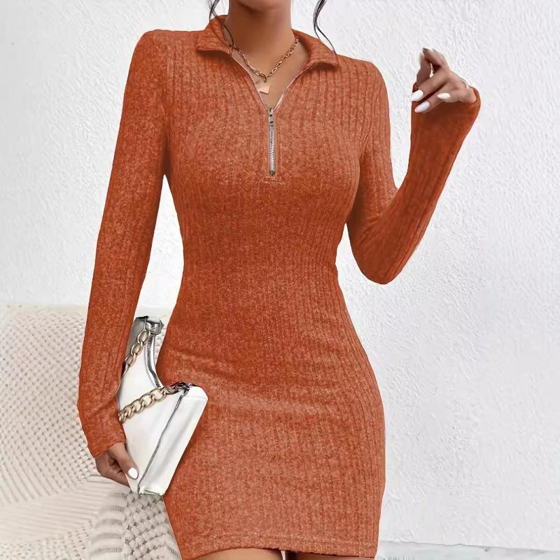 Europa und die Vereinigten Staaten wünschen unabhängige Station Herbst und Winter Damenbekleidung Revers Reißverschluss Taille Langarm Gestricktes Hüftkleid