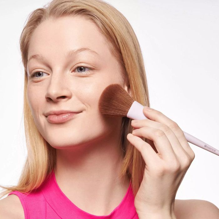 Essence - Pinceau Poudre -