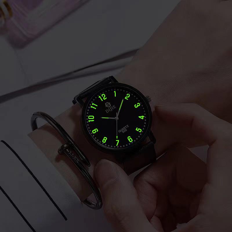Korean Style Retro Quartz Watch - Trendy College Unisex Model for Student Couples