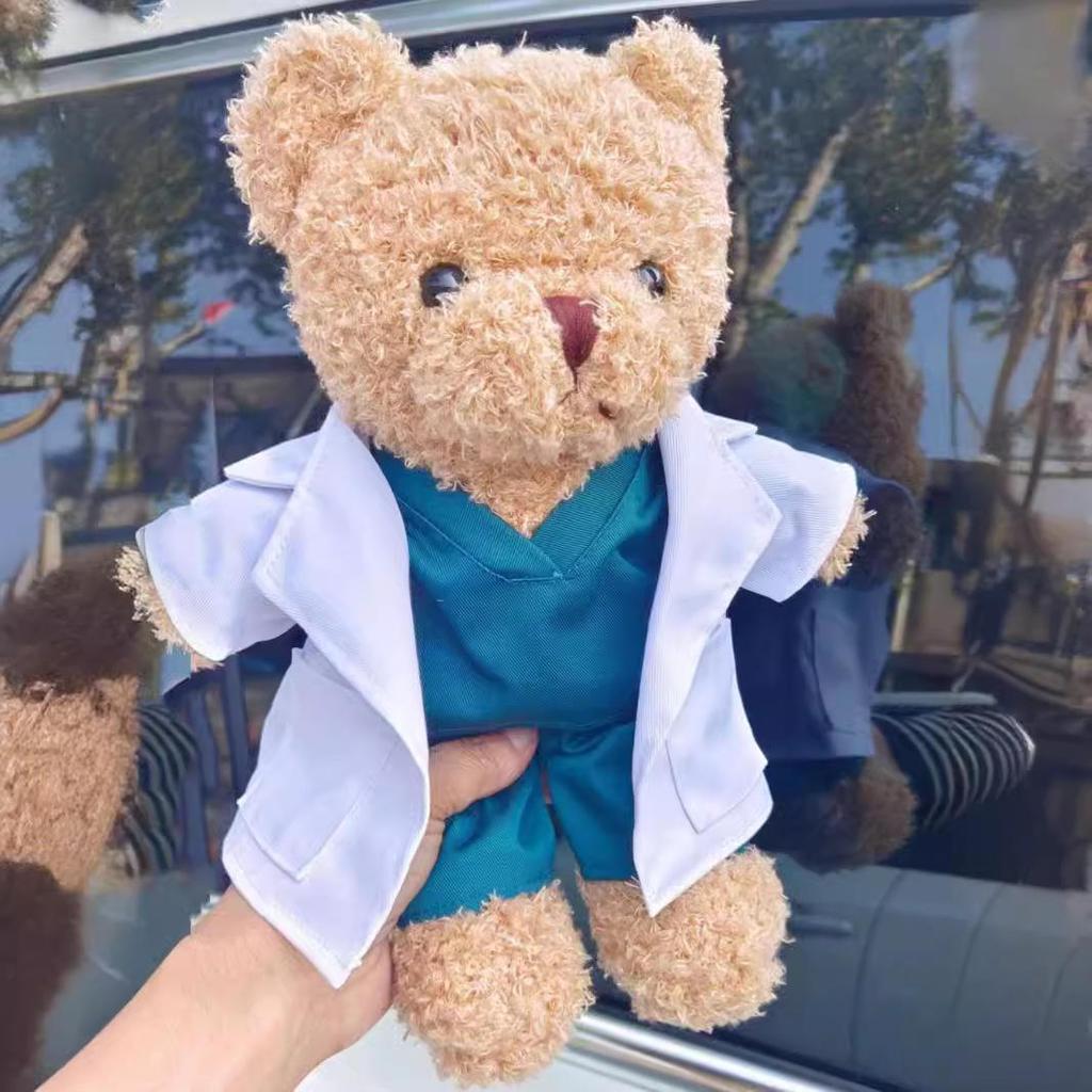 Pluszowa zabawka miś absolwent pielęgniarstwa – pluszowy prezent o tematyce lekarskiej