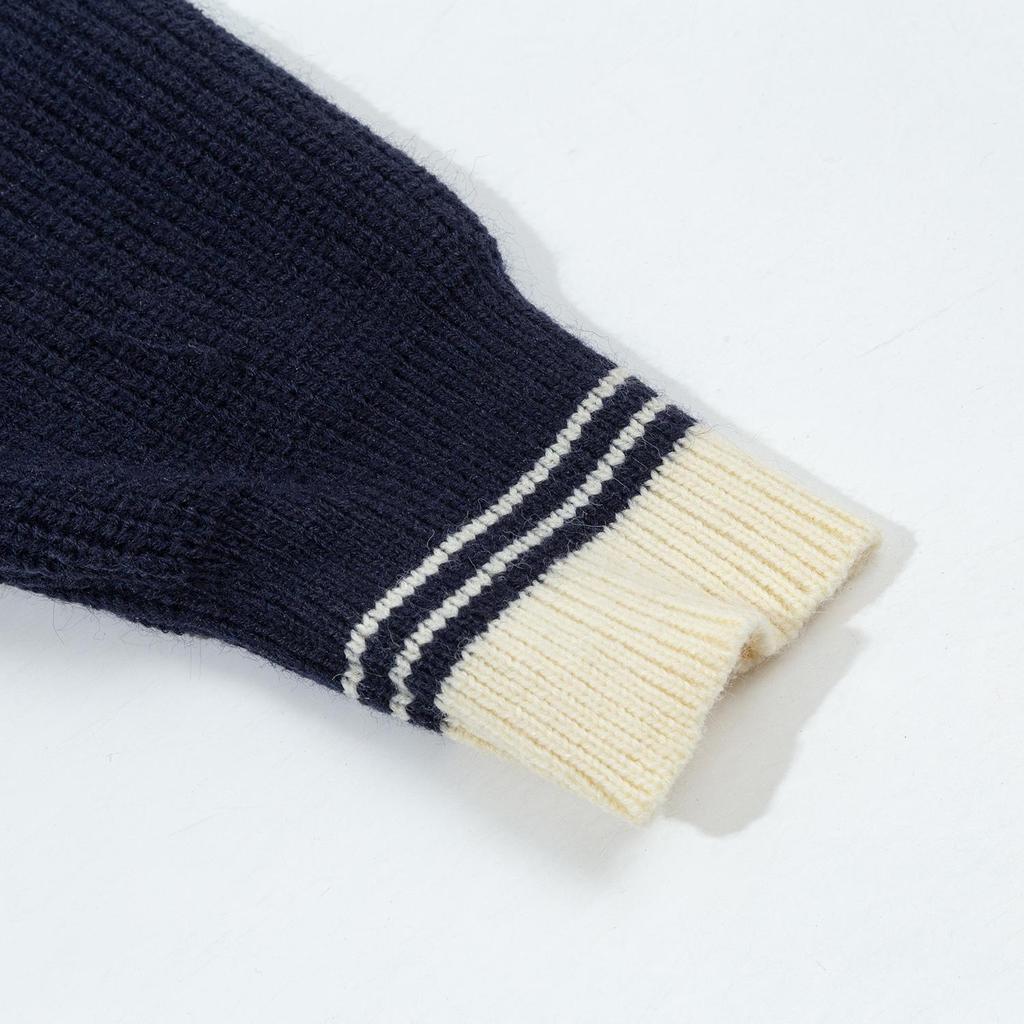 AMI New Autumn and Winter Knitted Striped V-neck Pullover, Long Sleeved with Heart-shaped Text Logo, Knitted Sheep Sweater Jacket