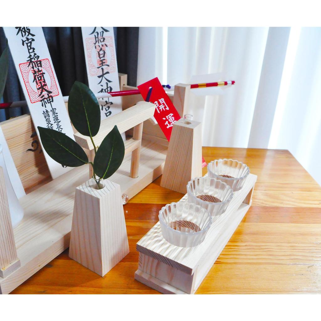 Shinto Altar and Altar Set with Wooden Base and Glass, 8-piece Set (KTJP-TKSET)