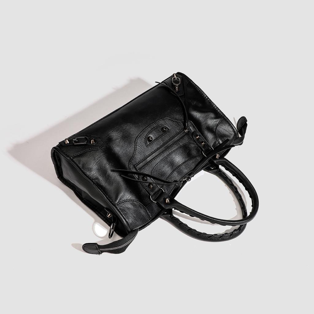 Street Style Pu Leather Tote Bag With Zipper Closure For Daily Use