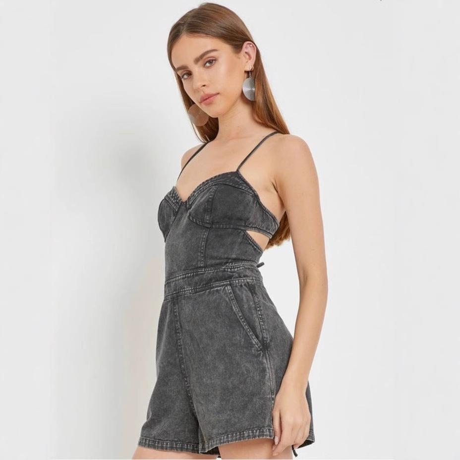 Women s Vintage Washed Denim Romper Spaghetti Strap Criss Cross Lace Up Backless Cut Out Waist High Waisted Casual Streetwear Short Jumpsuit S серый