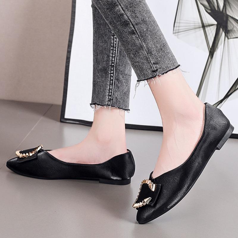 Women's Flat Single Shoes 2024 Spring Metal Button Pointed Toe Casual Shoes for Women Shallow Slip On Office Ladies Flat Shoes