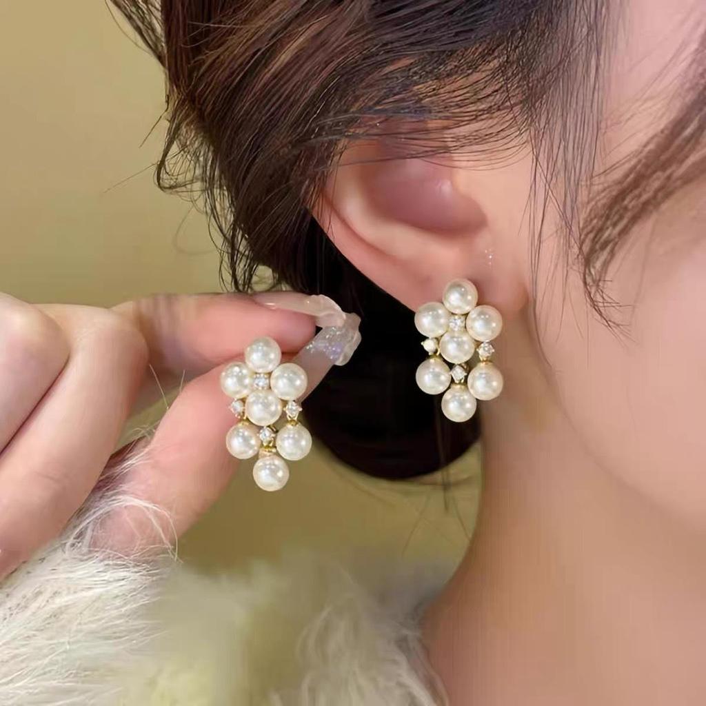Elegant Retro Zircon Pearl Tassel Earrings: Stylish, Exquisite & Versatile Jewelry for Women