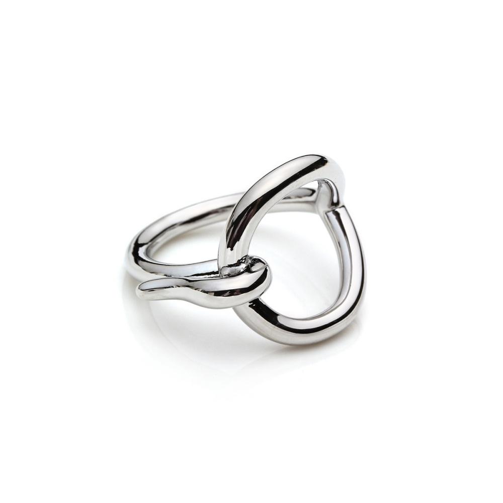 1pcs Women Shawl Ring Clip Scarves Fastener Silk Scarf Buckle Holder Hollow Brooches Wedding Jewelry Female Clothing Accessories