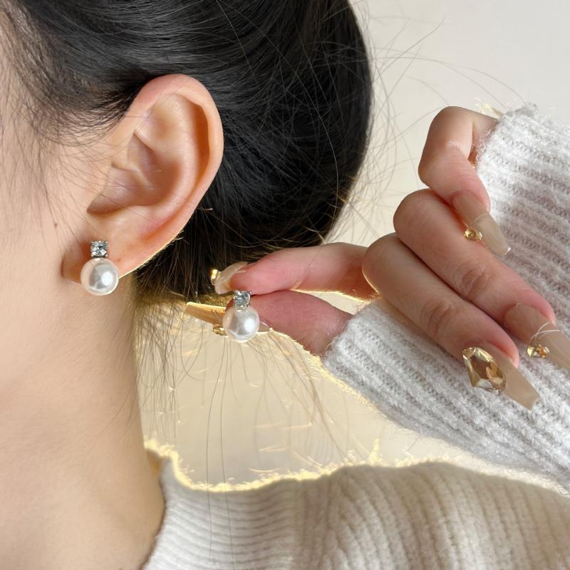 Women Light Luxury Geometric Pearl Zircon Stud Earrings Fashion Ear Jewelry
