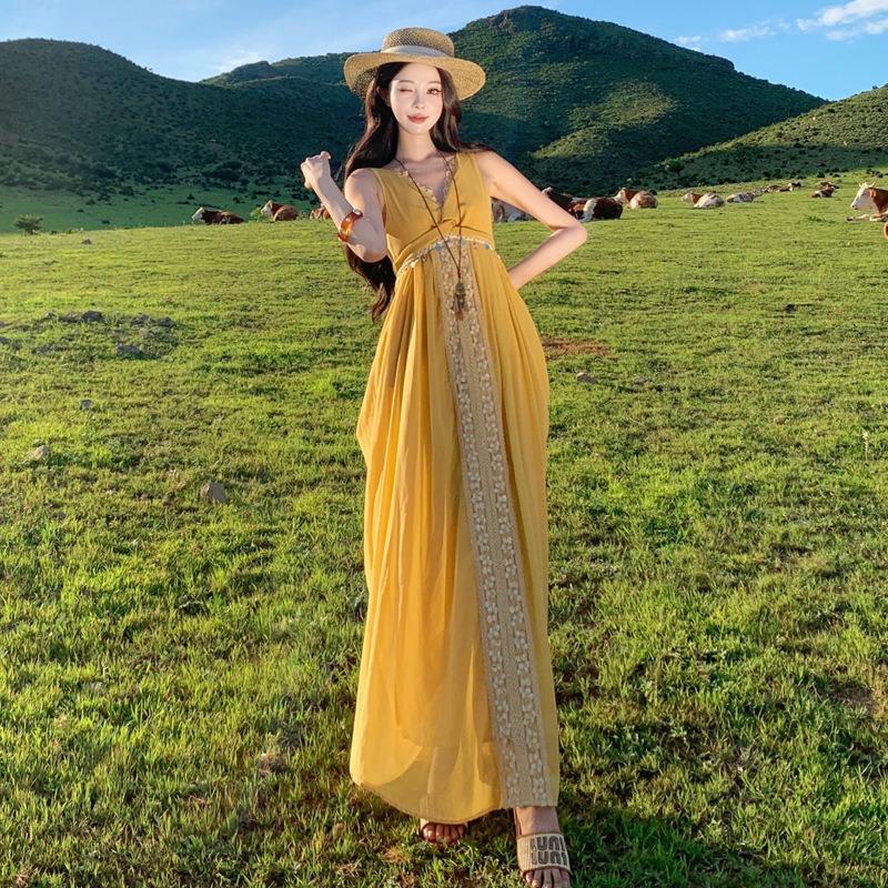 Französischer Urlaub Spitze Gelbes Hosenträgerkleid Damen Sommer Neckholder Taille Schlankes Kleid