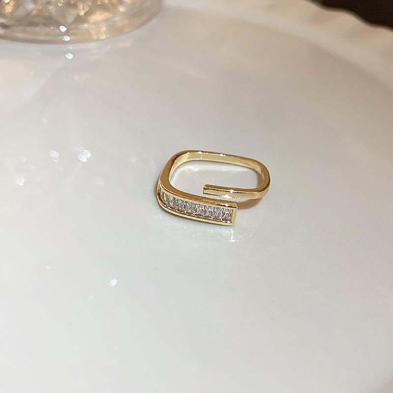 Korean Geometric Zircon Diamond Luxury Index Finger Ring - Versatile Fashion Jewelry for Women