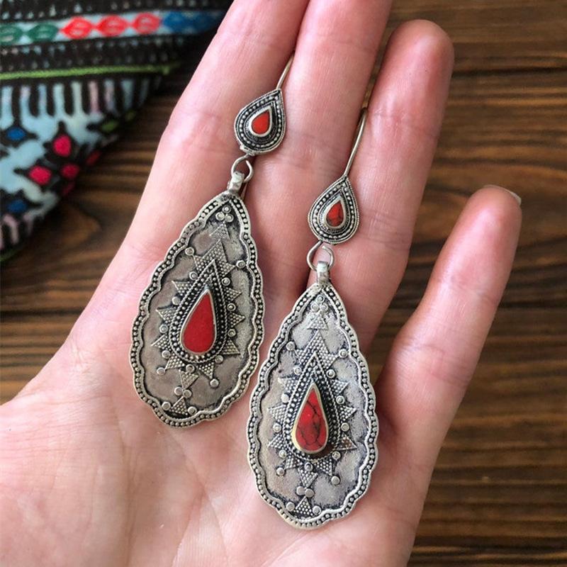 

2026 New European and American Retro Feng Shui Drip Shaped Women s Earrings, Ethnic Storm, West Asia Accessories Wholesale