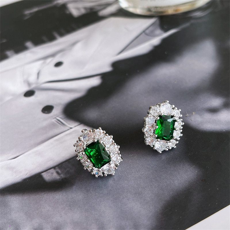 Retro Emerald 925 Silver Needle Necklace Ring Gem