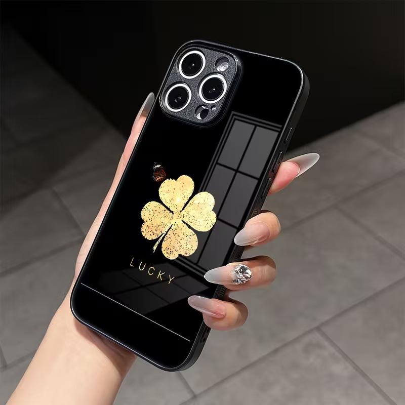 Fine Hole All-inclusive Simple Four-leaf Clover Painted Apple 17promax Mobile Phone Case Iphone16 Premium Protective Case