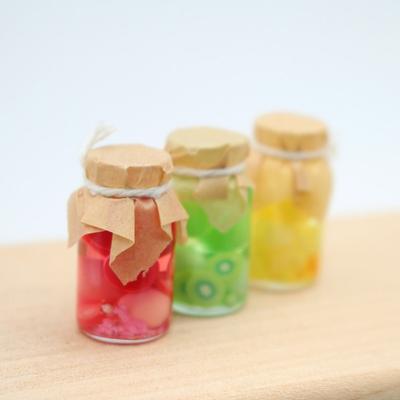 Dollhouse Barevné Různé Ovoce Skleněné Plechovky Simulace Miniaturní Miniaturní Model Hraní S Jídlem