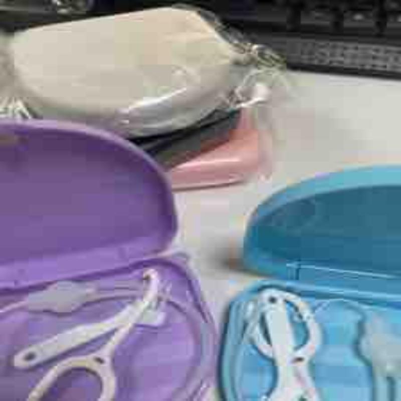 Portable Denture Tray Box Dental Retainer Box Case Plastic Teeth Container Denture Box False Teeth Protective Case With Lanyard