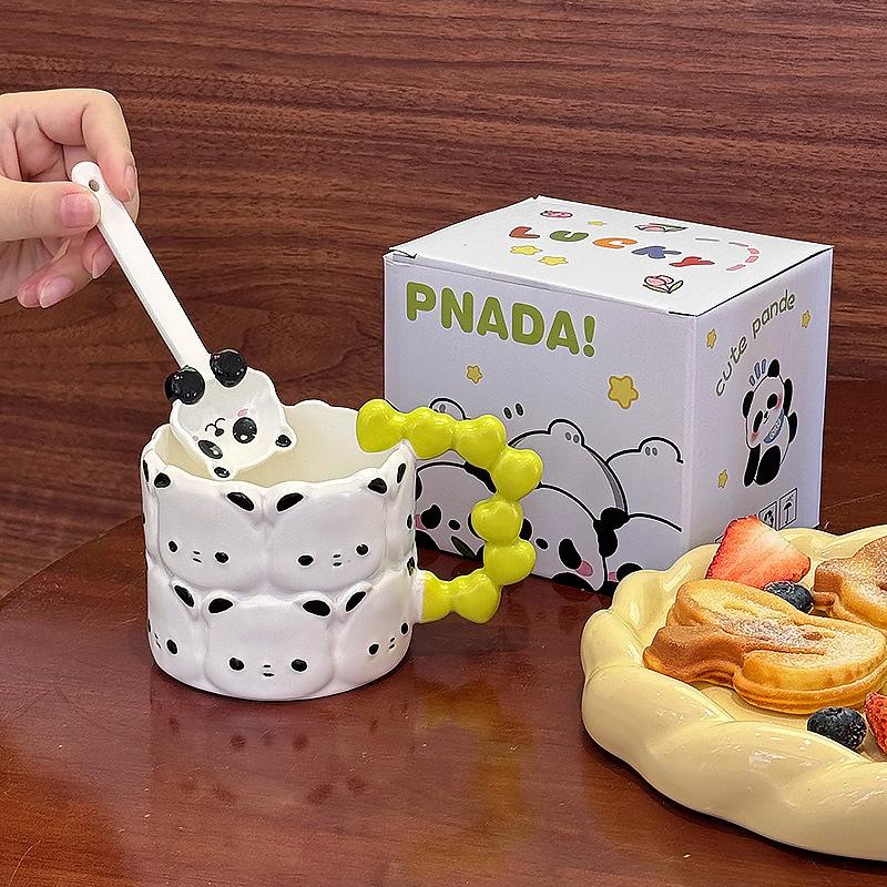 

Милая мультяшная керамическая кружка с поросенком для мальчика и девочки, с хорошим внешним видом, чашка для питья воды, офисная кофейная чашка, подарок на день рождения 380ML