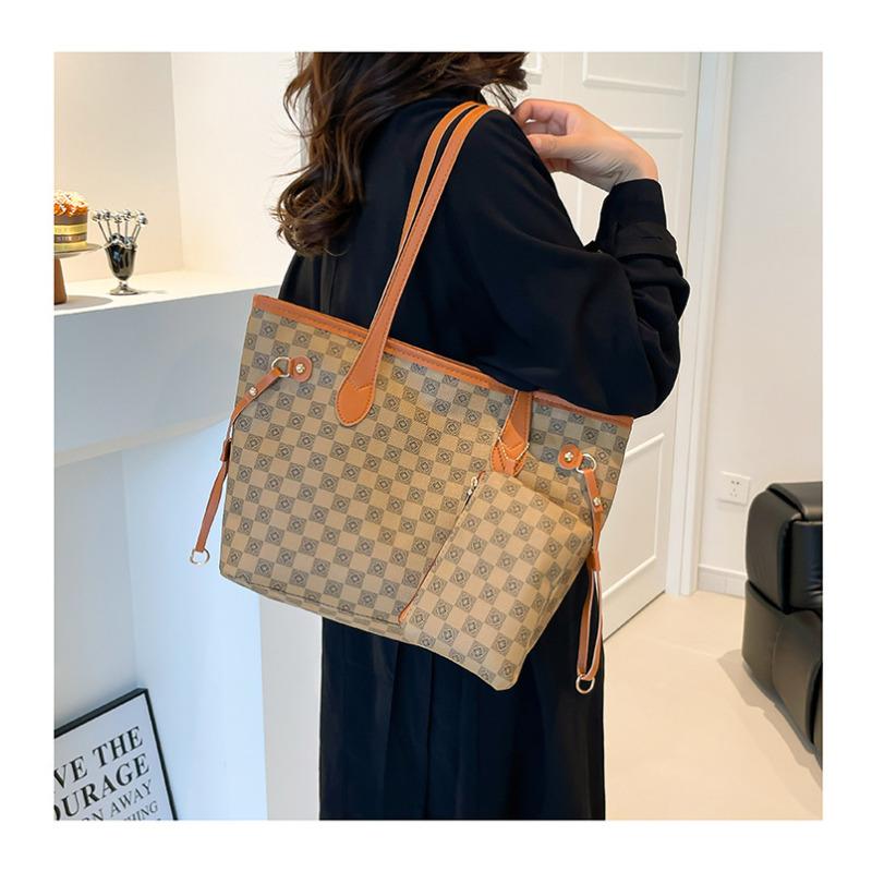 Vintage High Aesthetic Tote Bag New Large Capacity Printed Shoulder Handbag Retro Casual Faux Leather Commuter Purse